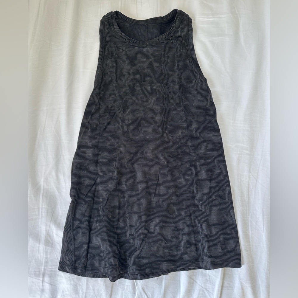 Lululemon size 4 Camo Tank Top